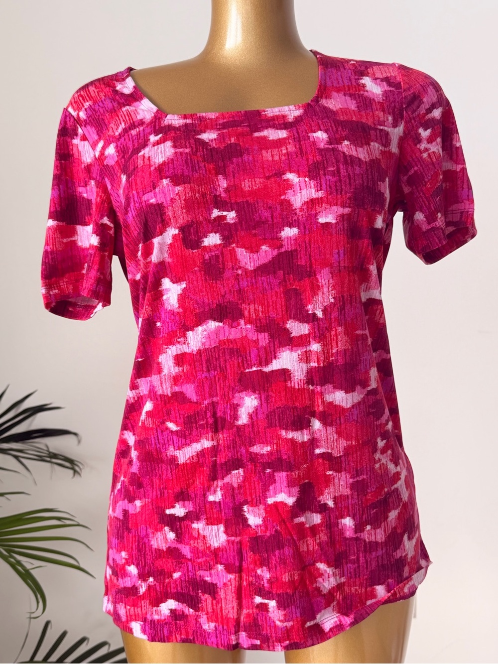 Bright Pink Patterned Short Sleeve Scoop-Neck Top